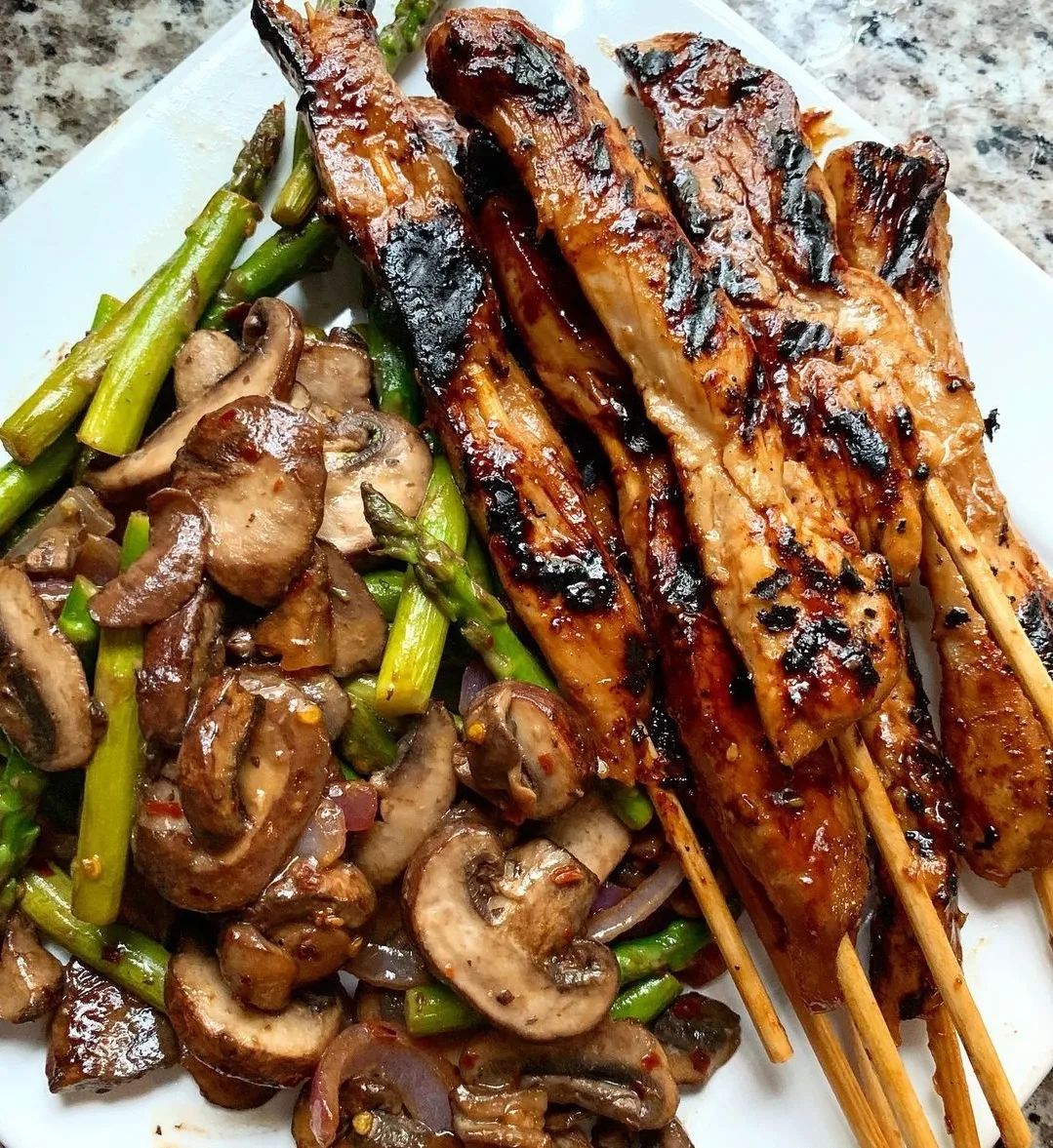 Lowcarbjiji's tweet photo. Low Carb Teriyaki Chicken and Vegetables 🔥

🙋Don’t forget to Get FREE eBook 🎁📩 "365 Days of Keto low carb recipes" are available.
‌Click the link in below 👇
( https://t.co/oIXhErGQX5) 👈 
📸By funkyfresh.éats

#ketolifestyle #basicketo #ketodinnerideas #ketogeniclife https://t.co/ugEooNjkeV