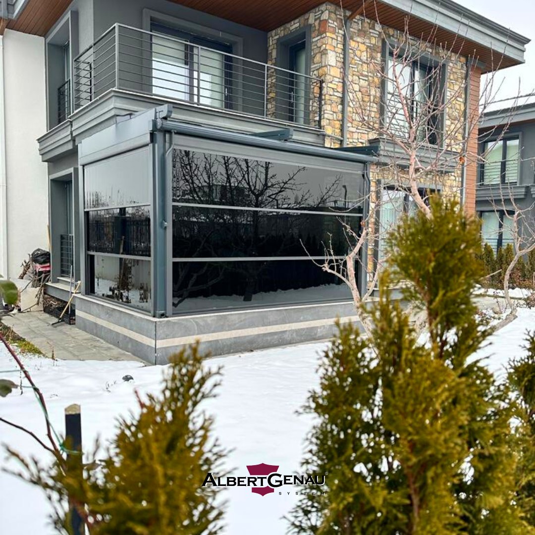 Kar yağınca keyfini en çok kim çıkarır bilmem ama Albert Genau'su olanın dışardan keyfi böyle görünür😎