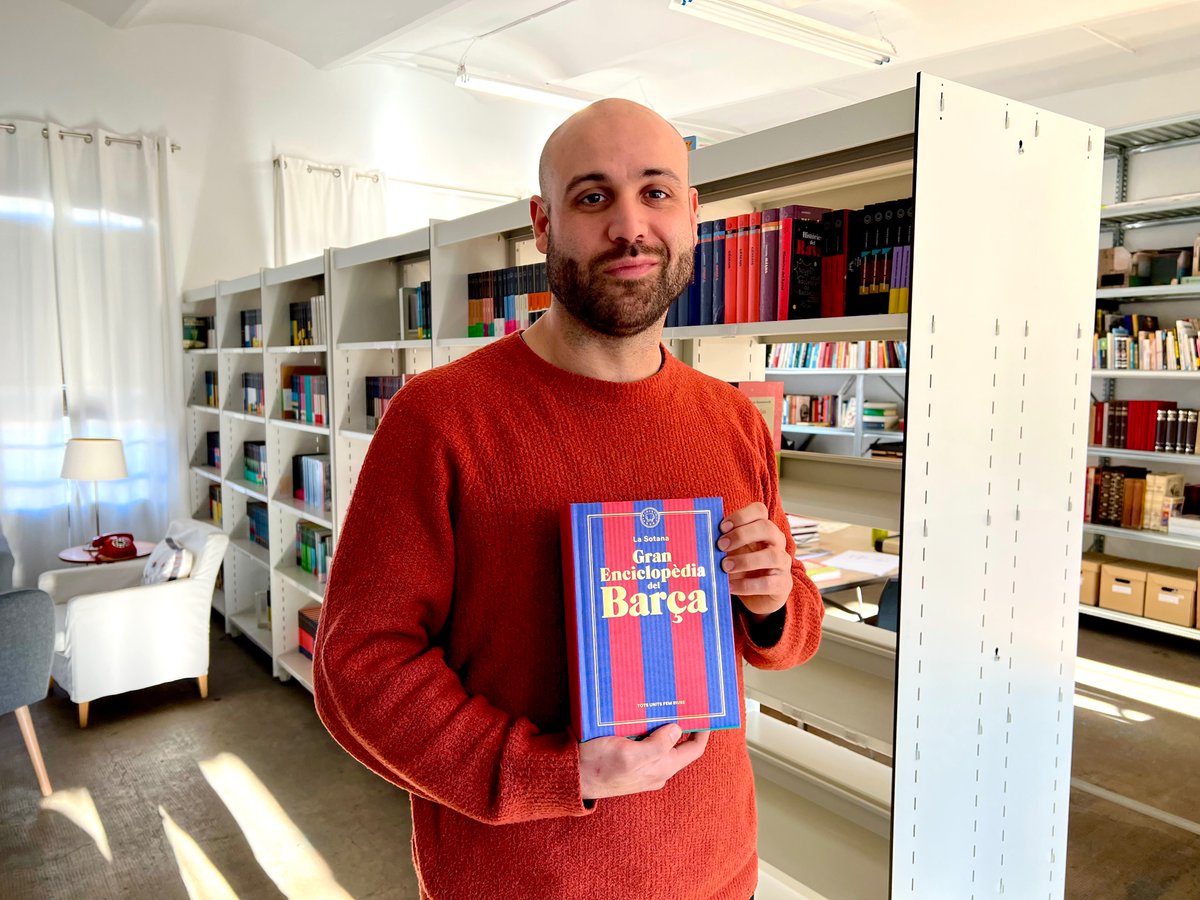 BlackieBooks's tweet photo. 💙❤️ GRAN ENCICLOPÈDIA DEL BARÇA

EL PRIMER LLIBRE DE @LaSotana_

7.3.2023

https://t.co/bSM3DldERb https://t.co/Y72w9Q8jQe
