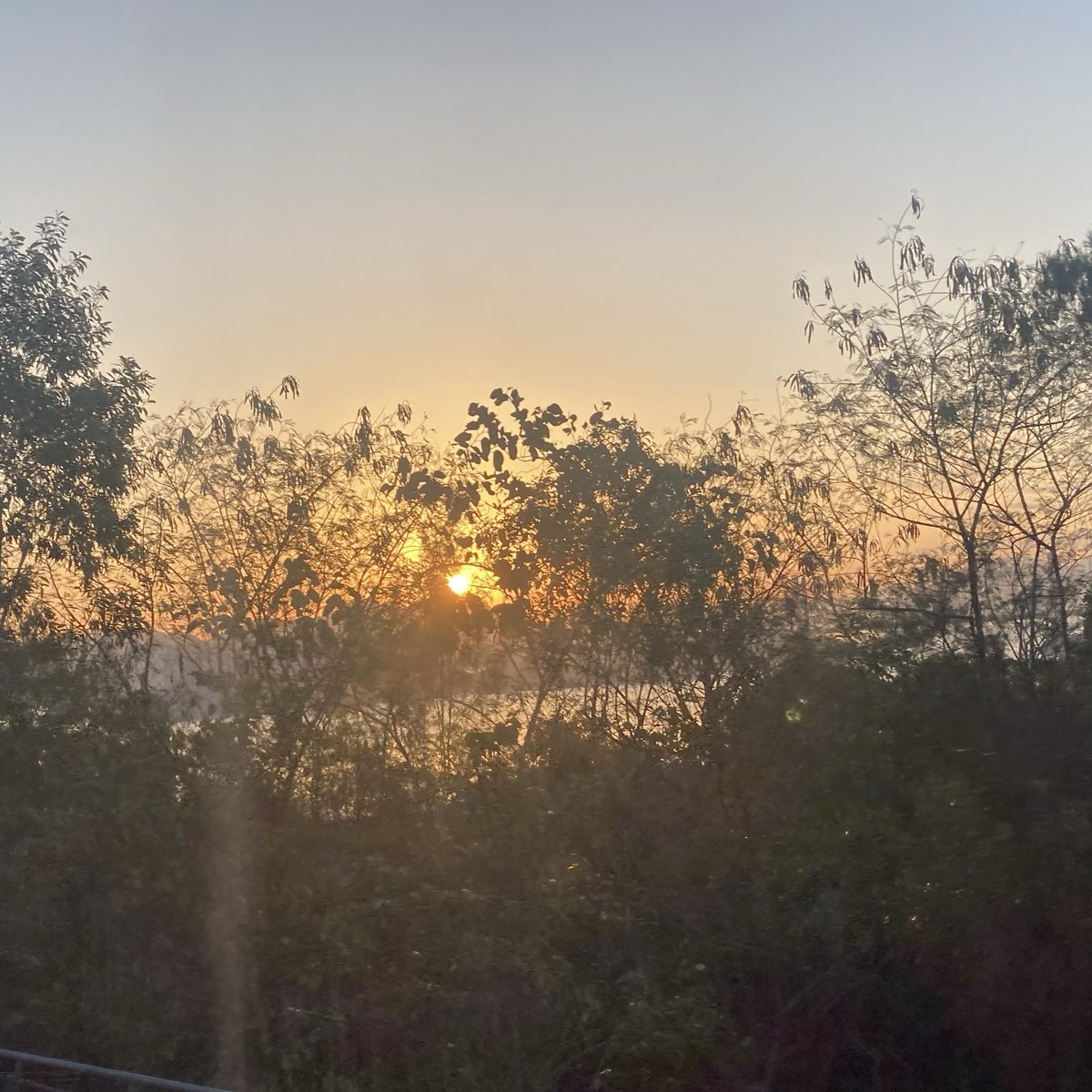 lizang's tweet photo. #tsingmabridge #breakingmorning https://t.co/wlpgPHmvdx