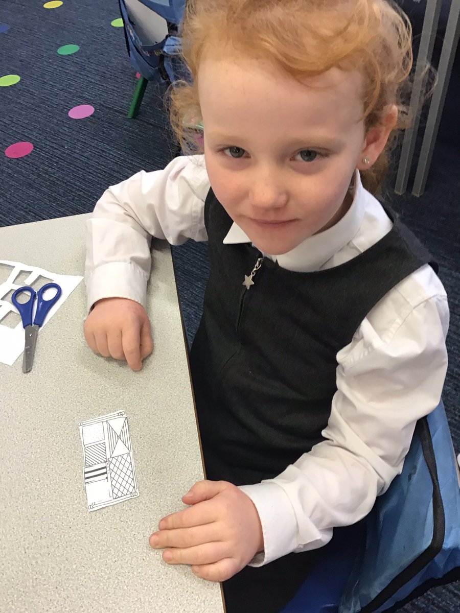 stserfs_5's tweet photo. We applied our knowledge of problem solving strategies to our task today to make all of the items fit on the tray 💡 @StSerfsAirdrie #confidentindividuals https://t.co/3SznjIsd4a