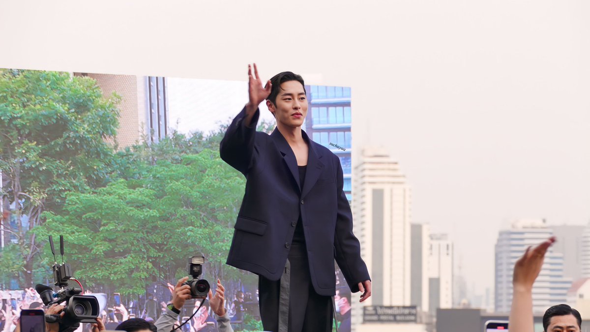 su_chayaa's tweet photo. เมืองไทยมีอุคแล้ว #247ENT #LeeJaeWookFanMeeting
#이재욱 #อีแจอุค #LeeJaeWook https://t.co/LNHNRNQMgB