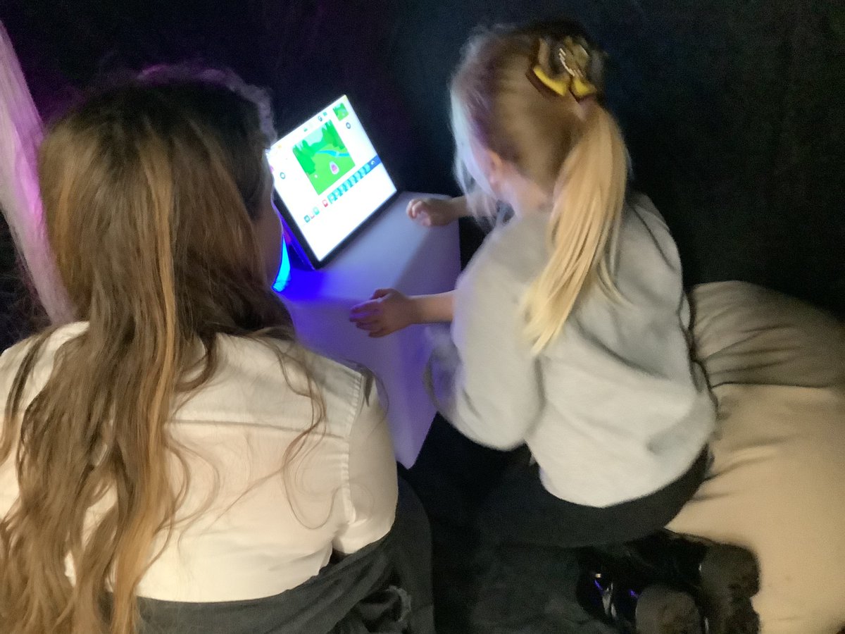 Mrs_HowieP1's tweet photo. A huge thank you to our wonderful  P7 digital leaders for their support this morning.  🤩
P2 were very excited to make their own digital safety animations. 💻 https://t.co/t0m82kfe30