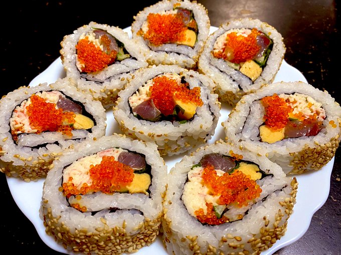 実家で巻き寿司作ったけど、太巻き一本は上手く撮れなかったから、副産物を🤗 