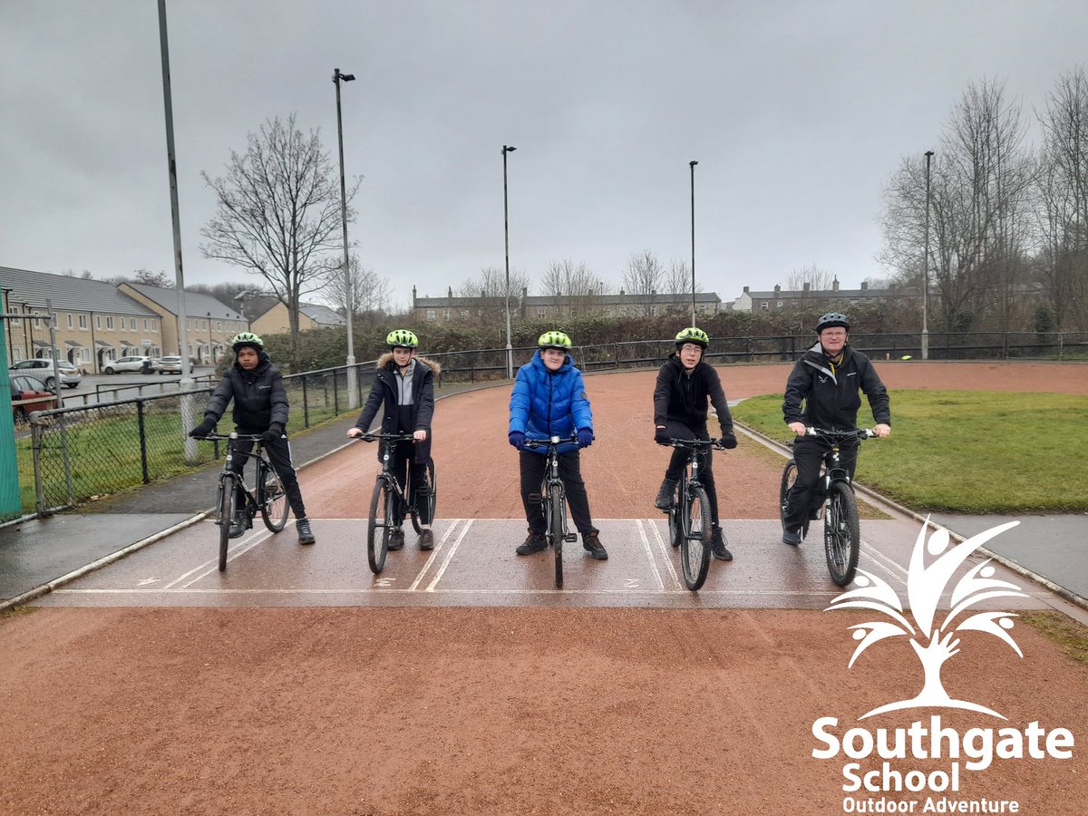 southgateHD5's tweet photo. A great way to spend a Friday at the Speedway 🚴‍♀️ #GetCycling #BikeLife #FridayFeeling #CyclingForAll #MountainBiking #BritishCycling #GetOutSide @KirkleesCouncil @AlbionCycling @BritishCycling @frogbikes @FrogBikesUSA @IOLOutdoorProfs @LearningAway @CLOtC @muc_off @FrogbikesNL https://t.co/mMEVflcbHt