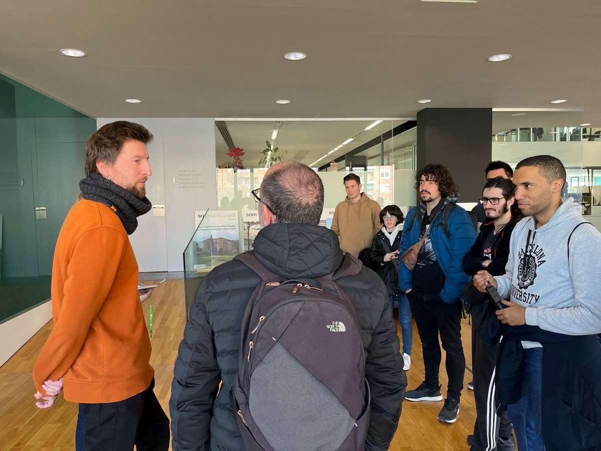 📸Avui, un grup de joves entre 17 i 23 anys amb TEA (Trastorn de l’Espectre de l’Autisme) han visitat l’Ajuntament en el marc del projecte “Expressions fotogràfiques de Sant Cugat”. Properament, una expo mostrarà la ciutat des d’una mirada inclusiva i genuïna
 <a href="/FundacioFriends/">Fundació Friends</a>