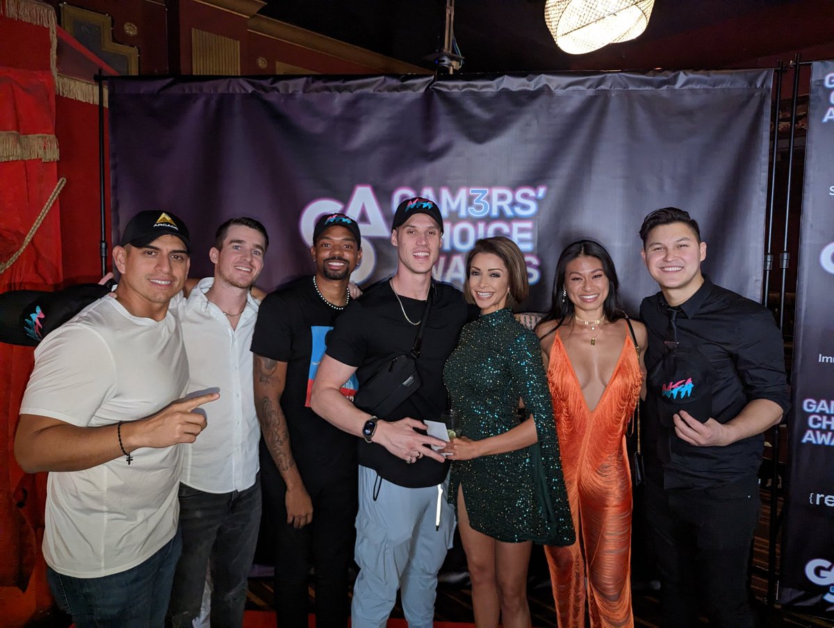 Treki33's tweet photo. Happy Friday!
What a week in Miami for the @WEB3GAM3R !
Follow all these Gaming Legends!
@hustlepedia @brycent @DrJPEG_ @MetaverseXpress @iceyyy_gaming
#Gamers https://t.co/LzP2g9SjYg