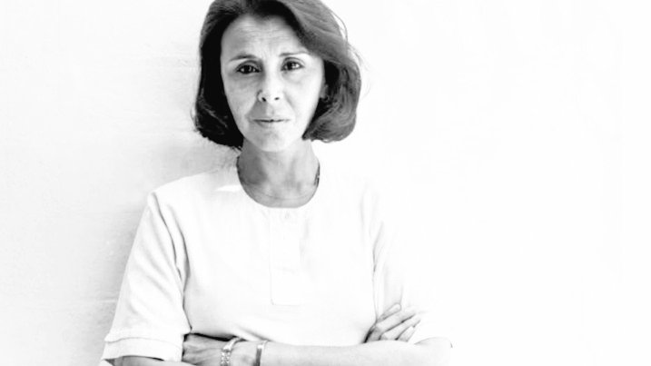 "Estamos vivos,
quién lo duda,
el laurel, el ave, el agua
y yo,
que miro y tengo sed."

Blanca Varela 

Perú, 1926-2009