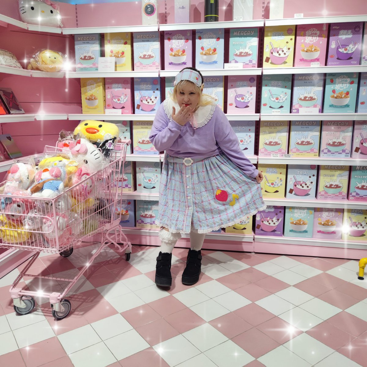 bibasathan's tweet photo. Ayer fui sweet #甘ロリ #violetfane (no tenía sabates d'un altre color uwu)💕✨ https://t.co/0L31t1bMin