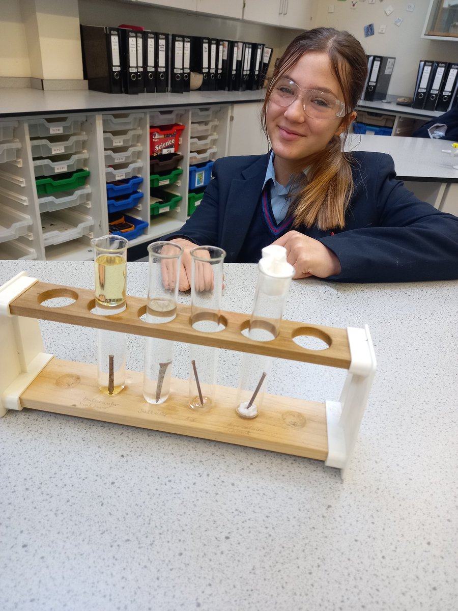 OPSScience's tweet image. Year 8s are &apos;rust&apos; in time for this experiment! Which boiling tube contains the iron nail which will rust first? @OPS_OratoryPrep #STEMeducation