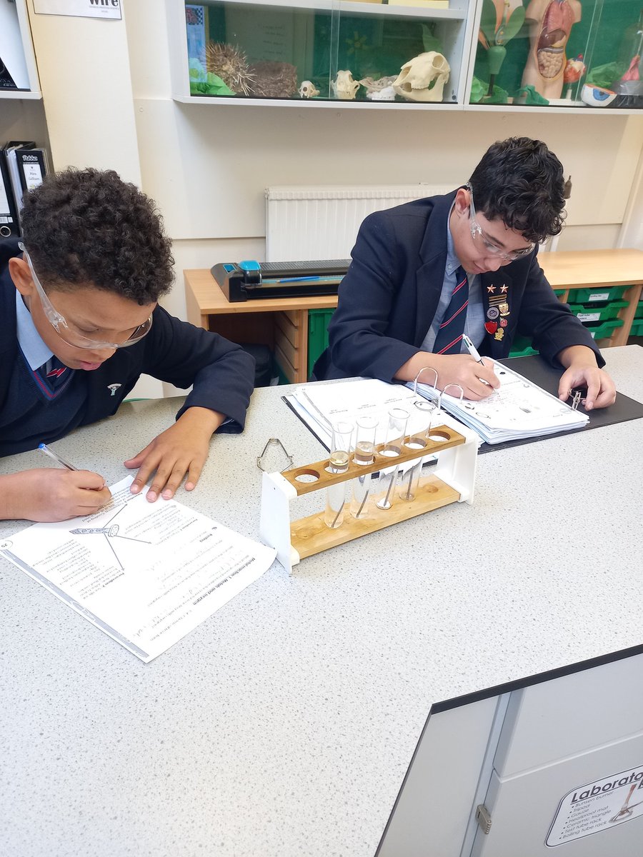 OPSScience's tweet image. Year 8s are &apos;rust&apos; in time for this experiment! Which boiling tube contains the iron nail which will rust first? @OPS_OratoryPrep #STEMeducation