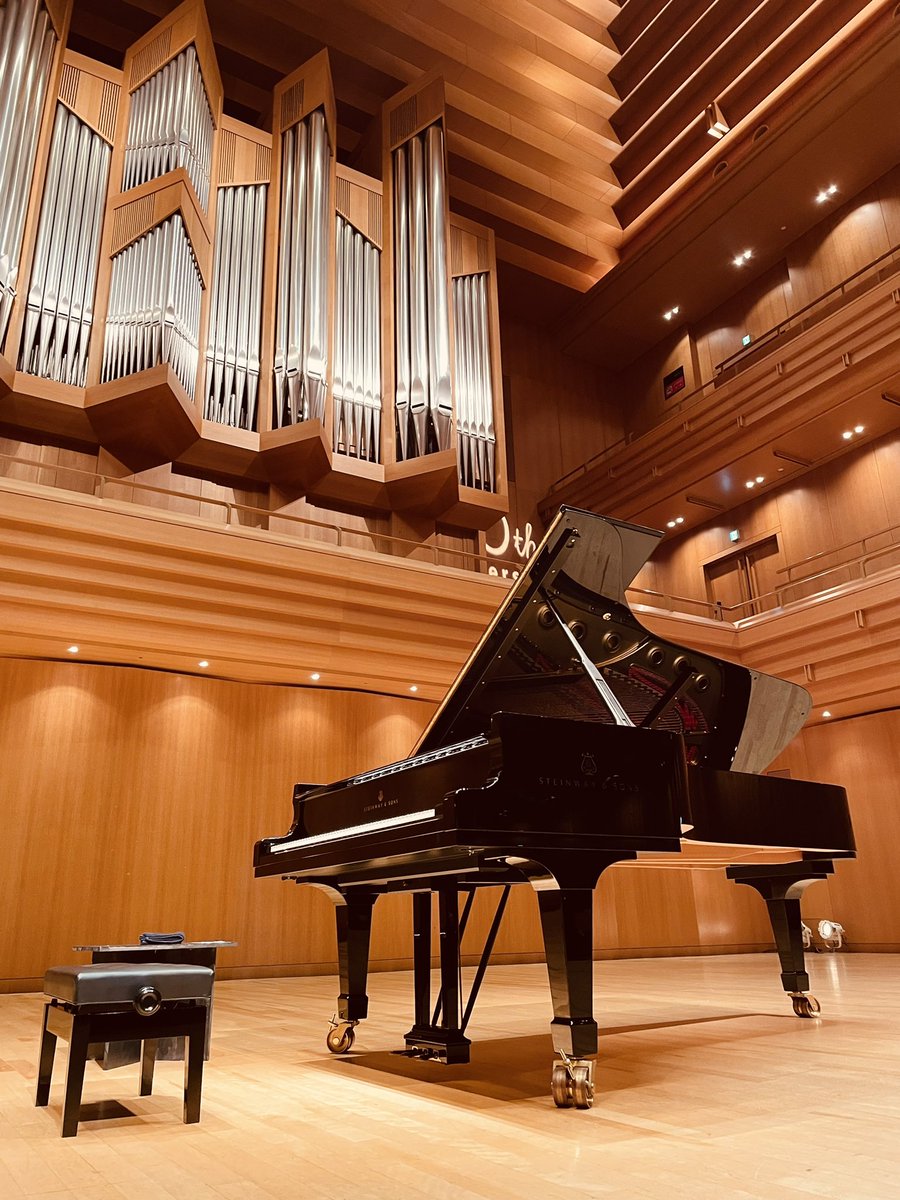 ericmasaki's tweet photo. 一瞬、ケルンを聴いている感覚に。
Felt like listening to #KolnConcert.
#bradmehldau https://t.co/EprF82CRtL
