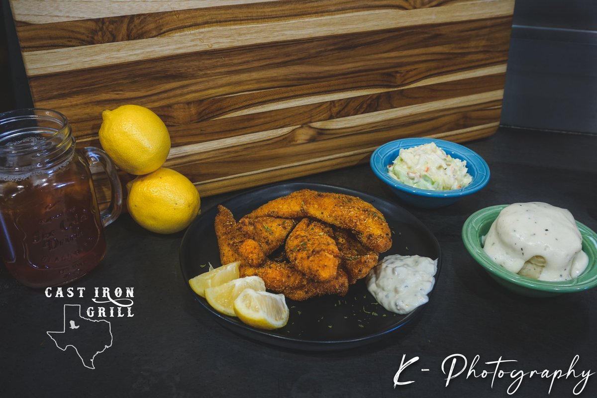 Imagine eating this good for lunch!
#lubbock #local #friedcatfish #localfavorite #lunchspecial