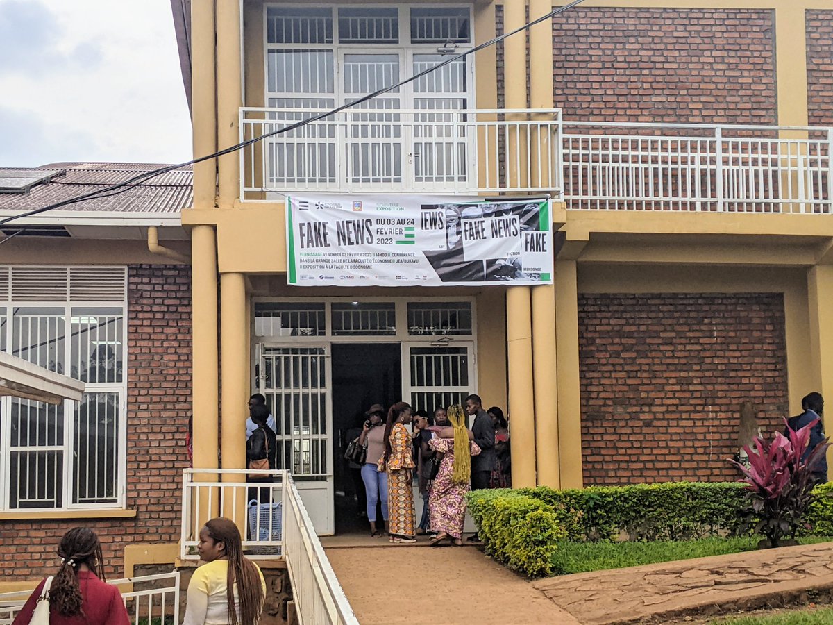 barhahiga20171's tweet photo. #Bukavu : Des étudiants de l'#UEA formés sur le checking des informations par #CongoCheck. @CongoCheck @PoleInstitute @RomainSemakuba @Internews_RDC @Katsuva_R @CheckCongo @munagus @MukwegeFound @DenisMukwege https://t.co/JTYb82FdyR