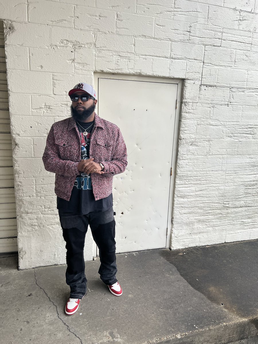 fuxkitweball's tweet photo. I will be the last man standing without a stain on me #blessed #twentyfour 🧼 https://t.co/2l2lFOzt5X