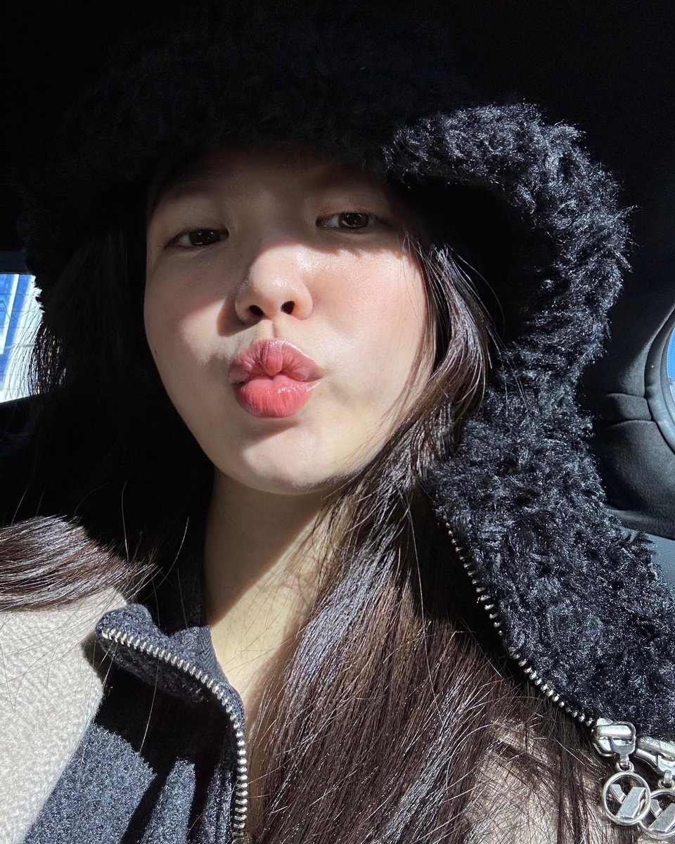 _yerimese's tweet photo. ◢ ▇ ◣          ◢ ▇ ◣ 
▇ ▇ ▇ ◣ ◢ ▇ ▇ ▇ 
◥ ▇김예림사랑해▇ ◤
    ◥ ▇ ▇ ▇ ▇ ◤
         ◥ ▇ ▇ ◤
              ◥◤ https://t.co/9AXOWePnXi