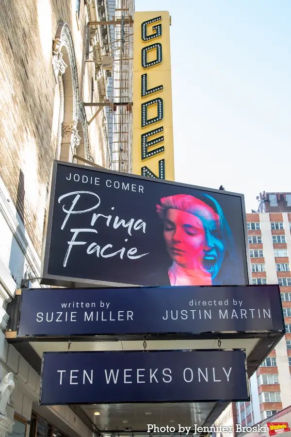 she’s so beautiful up there in nyc 🥹💙