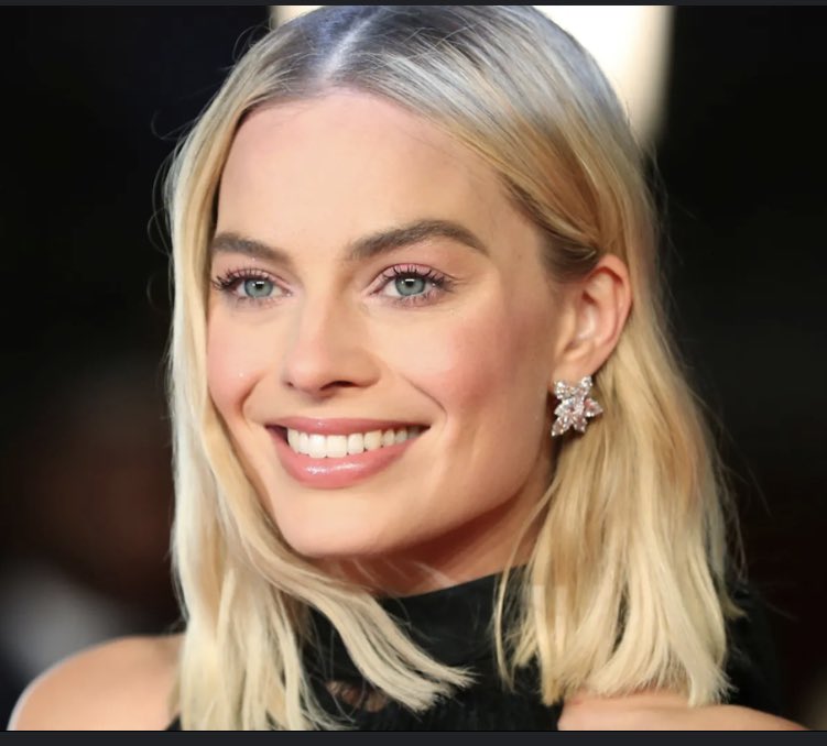 BarstoolDdub's tweet photo. Per TMZ, DWU running back Jamin Arend is dating A-List actress Margot Robbie https://t.co/tG5qM6GHMT