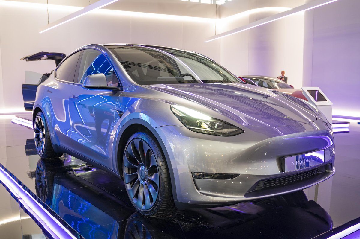 engadget-on-twitter-tesla-s-five-seat-model-y-and-other-evs-now