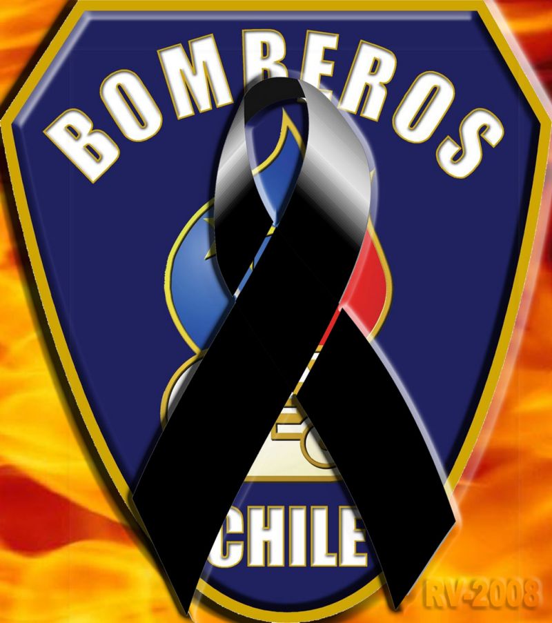 Pabl0Manzanares's tweet photo. Se confirma el lamentable y sensible fallecimiento de la bombera en acto de servicio de la 3era compañía de coronel, 
Lamentable lo sucedido Fuerza a todos los confrade. HONOR Y GLORIA.  😔👨‍🚒🚒 @BomberosdeChile @SNOBomberos @biobio @meganoticiascl @Carolina_Toha @GobiernodeChile https://t.co/SG66BAricJ