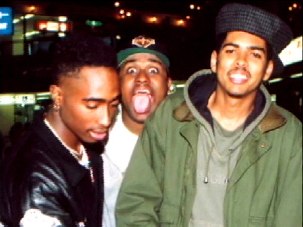 ChopmasterJ's tweet photo. #FBF #chopmasterjlegacyseries a throwback of me having fun with my guys @2PAC and #ShockG back on tour. Its so crazy how my brothers are no longer with us but we had the best of times and created great memories/history together. #blackhistorymonth #50yearsofhiphop #legendary https://t.co/aFPpFmmrWx