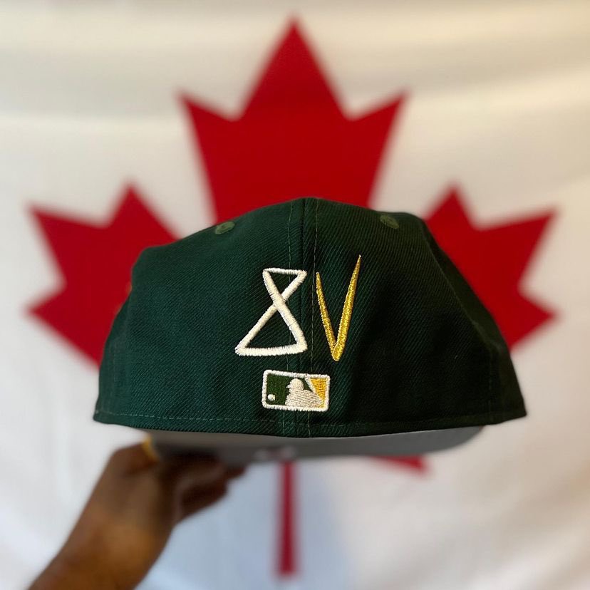 8V_Collective's tweet photo. Oakland Athletics Authentic Collection 59Fifty w/ Black Panther Party 'Power to the People' Patch ✊🏾

Custom 1 of 1. Not for sale. 

#bhm #blackhistorymonth #blackpantherparty #oakland #athletics #8V #eightfive #59fifty #neweracap #greybottom #powertothepeople https://t.co/w6YdYvpg3u