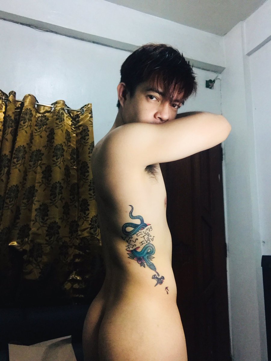 bon_nav's tweet photo. Gusto nyo ba ma sundot?🥺 pa tattoo n din kayo 😝 https://t.co/NjtMfgK8ui