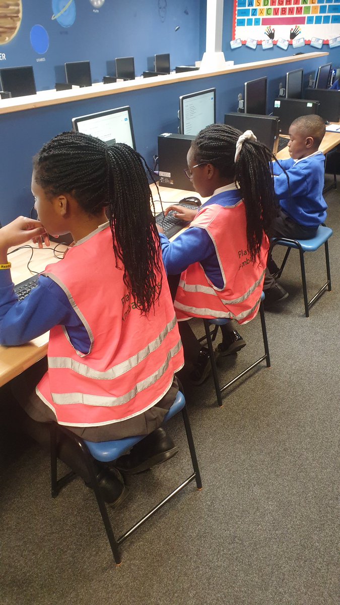 StJohnFisherCPS's tweet photo. Cafod Club are learning about famine so they can raise awareness of the difficulties faced by famine-stricken countries. #careforoneanother #careforcreation https://t.co/PWjXkq1bsQ