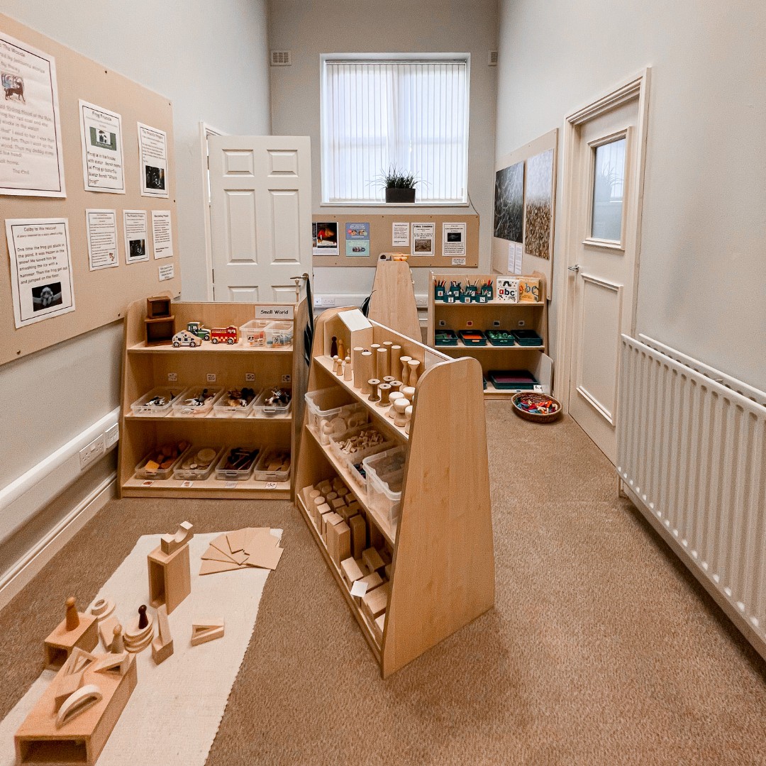 EarlyExcellence's tweet image. Transform EYFS &amp;amp; KS1 classrooms into dynamic &amp;amp; engaging learning spaces.

Expert curriculum consultant advice &amp;amp; a focus on inspiring creativity &amp;amp; growth. 

Get in touch &amp;amp; take the first step: earlyexcellence.com/get-equipped/ 

#EYFS #KS1 #ClassroomDesign #LearningEnvironment #Education