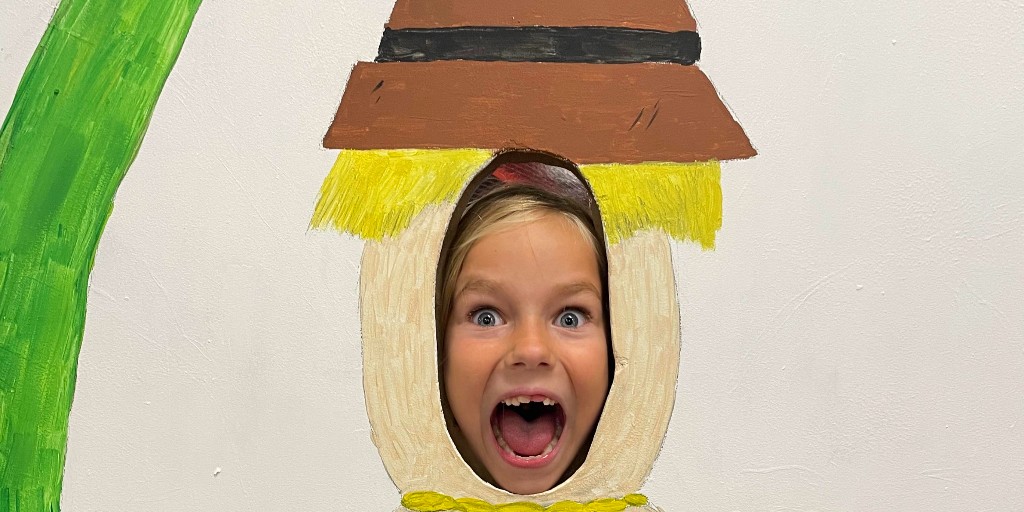 📣 Friday's here &amp; so is fun! 🎉 Get ready for an exciting day at Zing Zumm Children's Museum full of hands-on learning &amp; creative activities. Time to let your kiddos explore, discover &amp; play! 🤩 #MuseumFun #ExploreAndDiscover