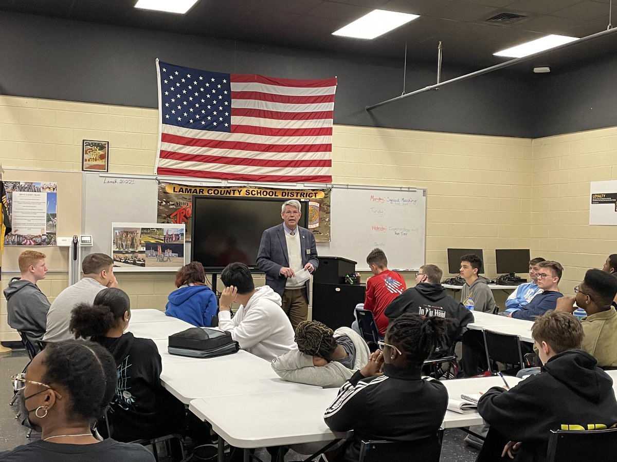 CareyPrez's tweet photo. Thank you @OGHS1 for welcoming me back to my alma mater to speak to your ROTC students about the great scholarships at @WmCareyU ! #MakingCollegeAffordable @HelenHPrice @LamarCoSchools @StevenHampton_ https://t.co/21AV2LpSgG