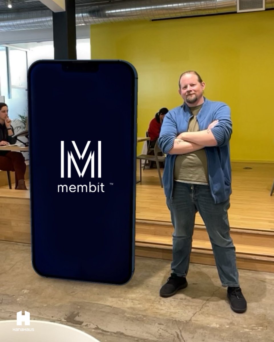 hanahaus's tweet photo. 👋 Meet Jay Van Buren

Jay Van Buren runs @MembitInc, which is the ultimate augmented reality storytelling platform.

Read more about Jay and his interview on our website: https://t.co/vIzOgLbOWq

--
#HumansofHanaHaus #communityspotlight #coworking #coworkingspace #paloalto https://t.co/0MYMofYkIX