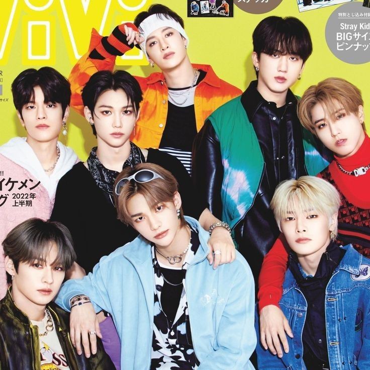 jiskilo's tweet photo. qual a primeira música que você pensou?? - versão stray kids. 💭 https://t.co/lRtke3sxGG