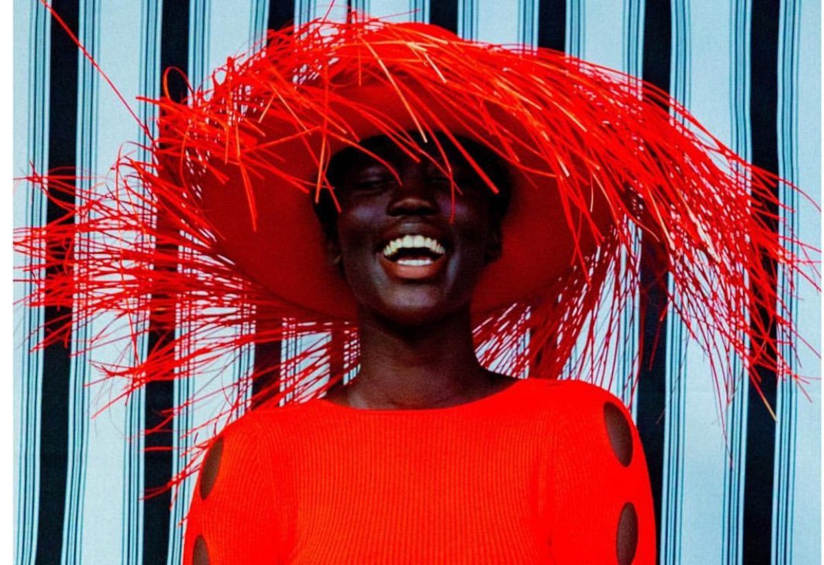 MooreSauda's tweet photo. It's #NationalWearRedDay so in celebration of #BlackHistoryMonth2023 we're highlighting some of the black designers being featured in New York Fashion Week. #VictorGlemaud #FeNoel #LaQuanSmith #DurDoux #NYFW23 #SupportBlackBrands #WeBuyBlack

https://t.co/07HpRakEcH https://t.co/FYx9Biij2Q