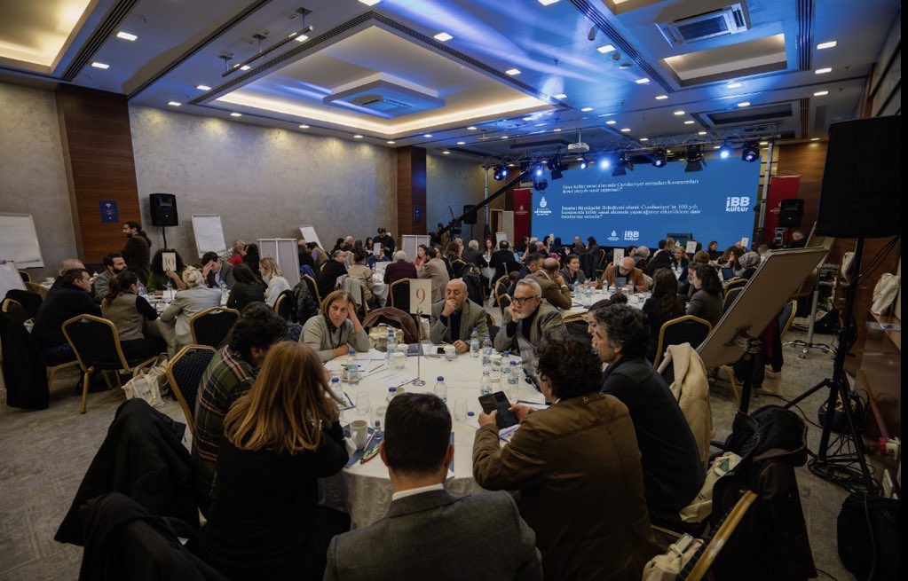 Cumhuriyetin 100. yılında İstanbul’un kültür kurumları ile bugün “Cumhuriyetin İkinci Yüzyılında Kültür Sanat Çalıştayı”nı gerçekleştirdik. 

65 kurumun katıldığı çok değerli tartışmaları kamuoyuna sunacağız. 100. yılda yepyeni kültür sanat politikalarını hep birlikte üreteceğiz.