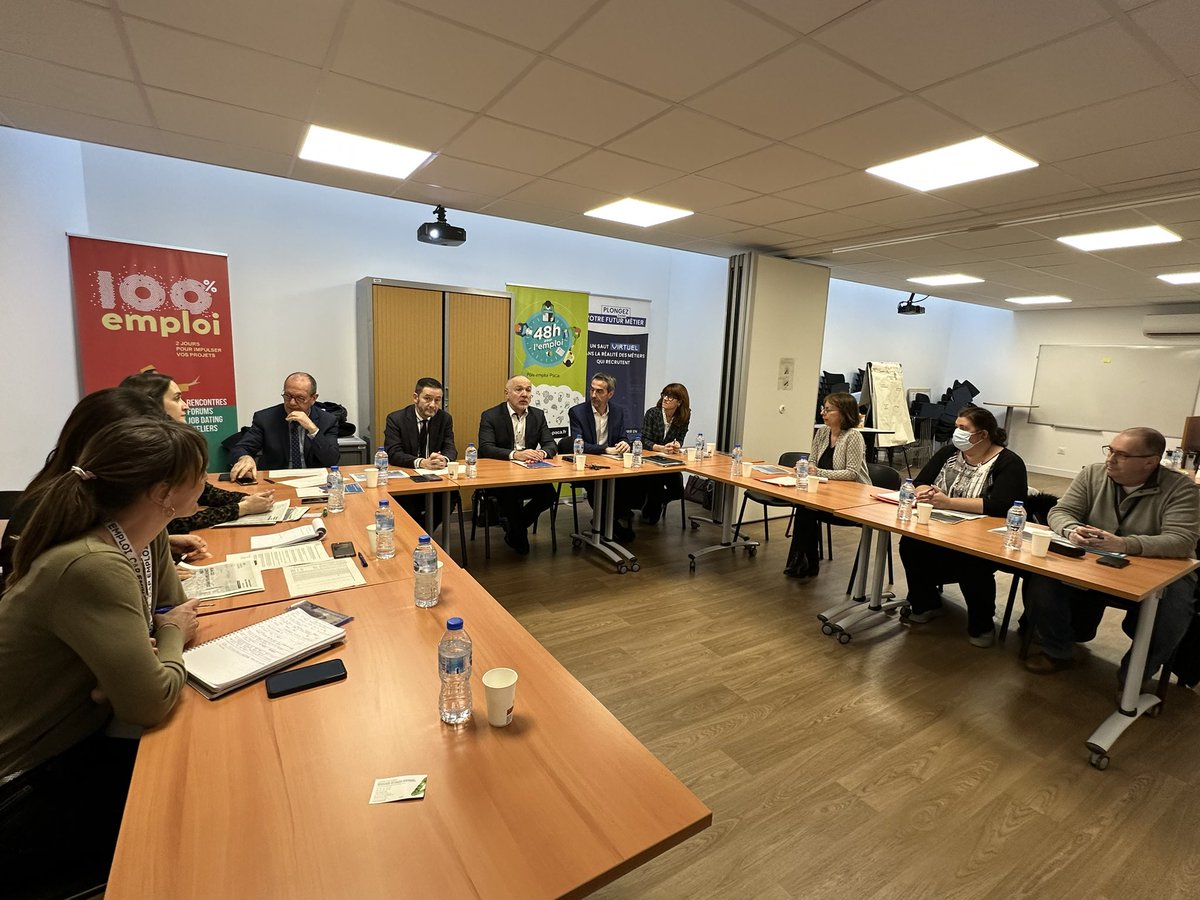 🤝@pole_emploi dans le Var :
M. Plantadis, Dir. du #CMG de #Toulon [en charge du recrutement des #CivilsDeLaDéfense]
&amp; M. Zampolini, Dir. de @poleemploi_VAR, se sont rencontrés avec leurs équipes &amp; <a href="/Capemploi83/">Cap emploi 83</a> pour un bilan de 4 ans de #Partenariat qui se renforce au fil des ans