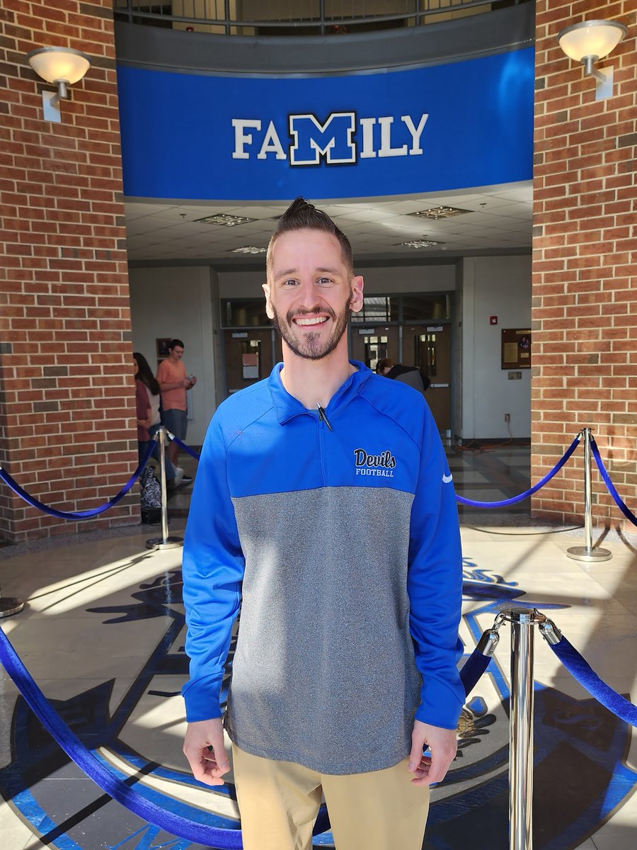 ModelHighDevils's tweet photo. Coach Murdock made good on his promise and got a stylish mohawk this morning while his 4th-period class looked on. At the time of this posting, close to $4000 has been raised for our three students diagnosed with cancer last semester. #faMily #hoMe #SettingtheStandardforSuccess https://t.co/YaMLkwh8no