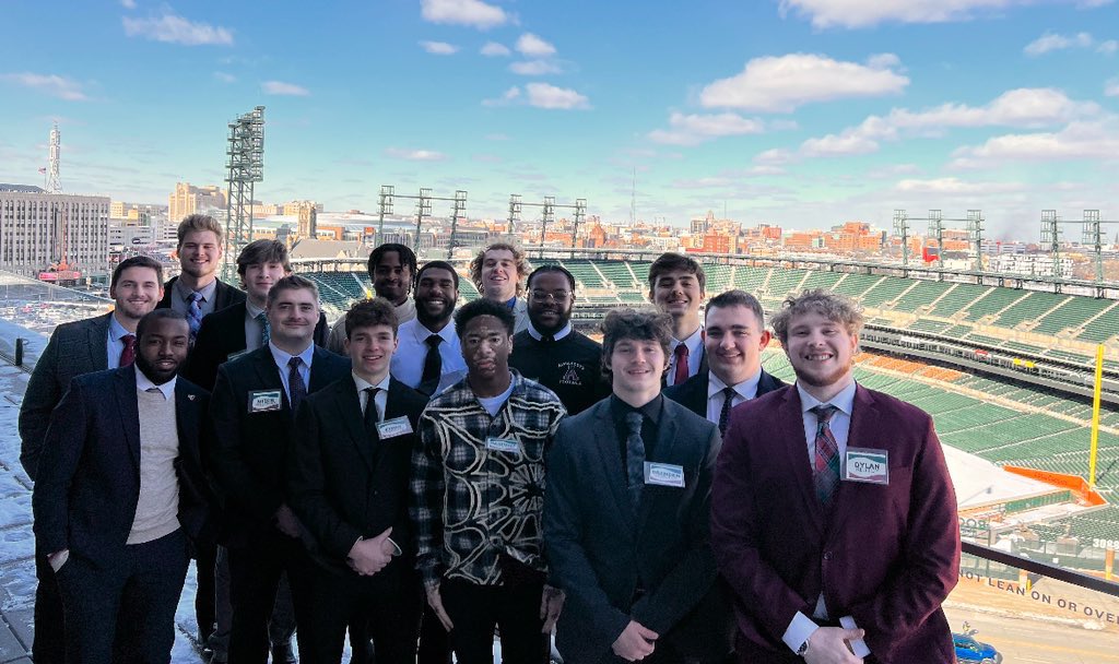 AlmaScotsFB's tweet photo. Great day networking at the @DAC_Detroit https://t.co/GgreCNx8TH