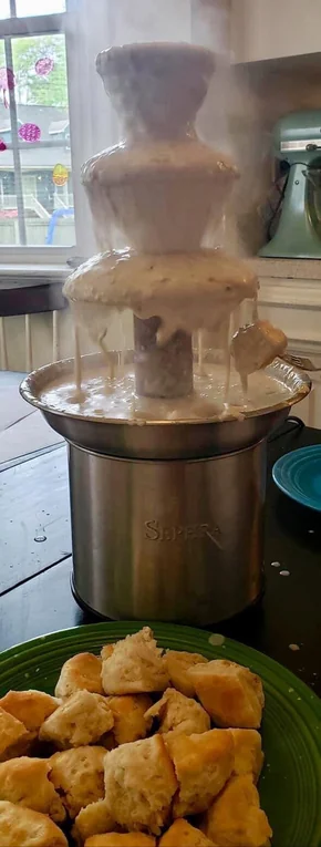 biscuits and gravy fountain