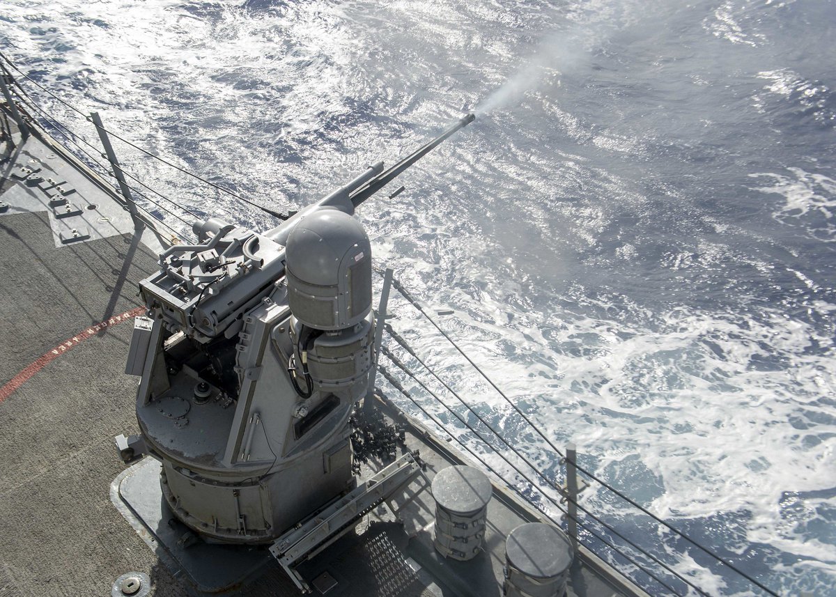 #LiveFireFriday - Boom! USS Paul Hamilton (DDG 60) fires a Mark 38 machine gun during a live-fire exercise in the Pacific Ocean earlier this week.
#NavyLethality #Readiness #USNavy