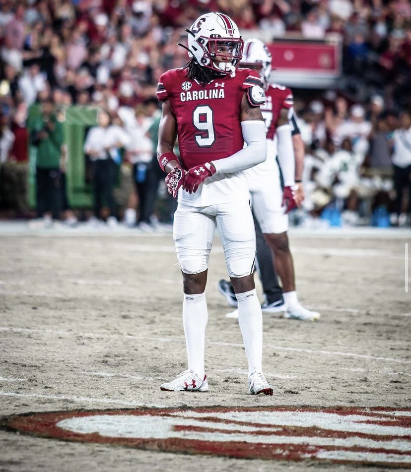 Thankful to announce that I have received an offer from South Carolina!! Thank you <a href="/togray14/">Torrian Gray</a> <a href="/CoachClaytonW/">Clayton White</a> <a href="/CoachSBeamer/">Shane Beamer</a>! <a href="/Fuquayway/">Jeb Hall</a> <a href="/BHarrington_HC/">Coach Brian Harrington</a>