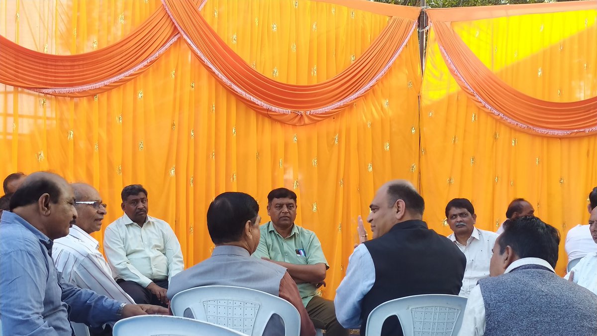 ઉમરવા ગામે સંજયભાઈ પટેલ ના સુપુત્રી ચિ. દ્રિશા ના શુભ લગ્ન પ્રસંગે ઉપસ્થિત રહી શુભકામનાઓ પાઠવી.