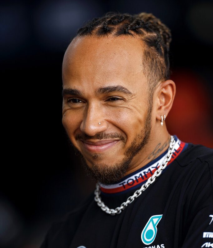 Lewis Hamilton pictures that will make you smile (@smilinglewis44) on Twitter photo 