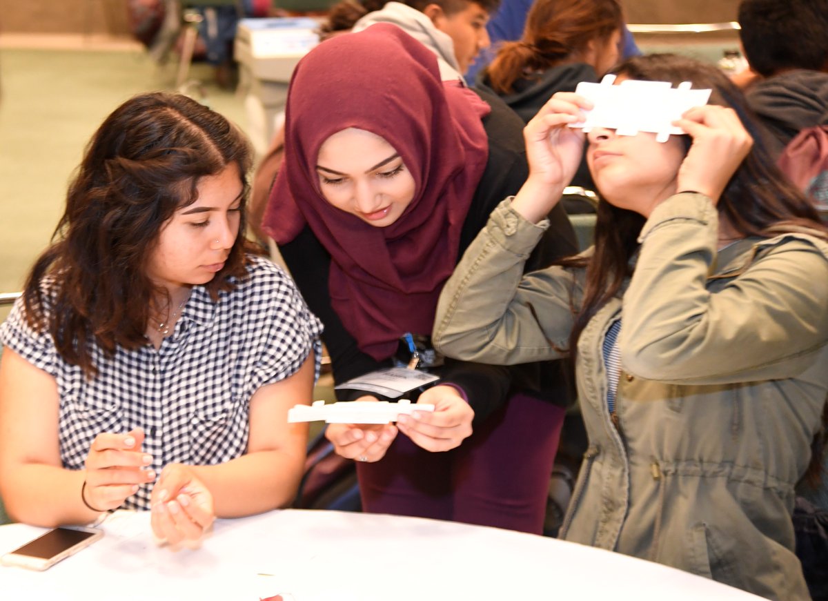 Society4Science's tweet photo. Schools in Texas are invited to bring middle and high schools to participate in Education Outreach Day at the #RegeneronISEF. Sign your school up today! https://t.co/j1bn87HscE https://t.co/ptaGsRxh2W