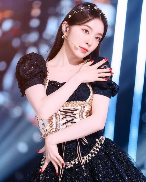 qrt with your favorite irene moment that made you go 'wow, she's beautiful'