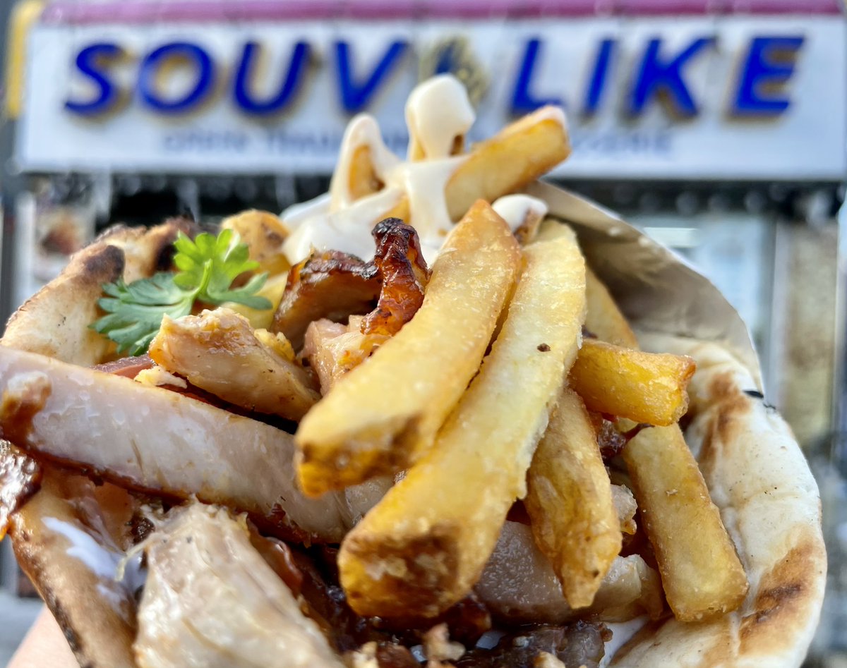 Rolling into the weekend with the best Gyros in town (hands down). The good folks over at SouvLike (708 Pape Ave) just do rotisserie different 🇬🇷 #EastYork 🇦🇱