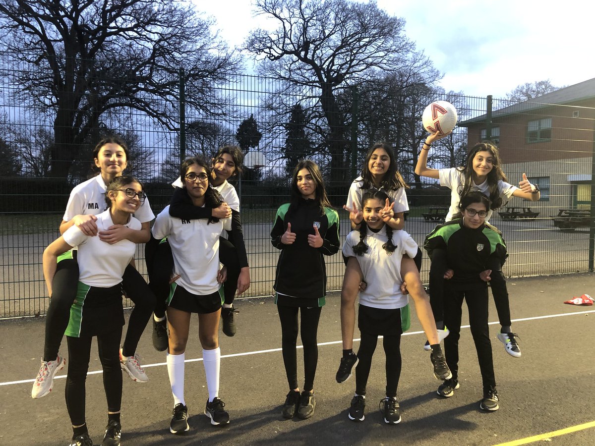 LGSPE's tweet photo. YEAR 8 Netball Team celebrating! #lgswellrounded https://t.co/rncUAedQ7G