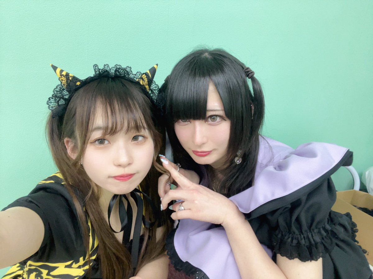 おきゅおわです👹
子分増やすことできて嬉しかった💓
そしてここあちゃんとてやんさんと会えることは減ると思うので写真撮っていただいた🥺
実感ないな😿
5日にいよいよ卒園します🌸
よろしくお願いします🙇‍♀️