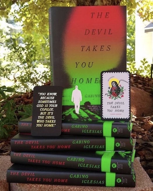 It’s #FridayReads time! Let’s boost all signals and put books in the hands of readers. RT this and let us know what to RT for you. The Devil Takes You Home is almost 30% off on Amazon...and it’s full of blood, grief, violence, & chaos. Share what you love!
https://t.co/qnDPR8CW5E https://t.co/P03fVnwpbB