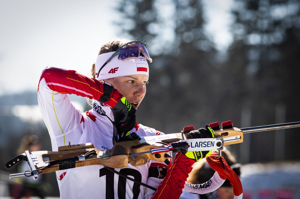 Tytuły mistrzów Polski juniorów w biegach sprinterskich obronili Anna Nędza-Kubiniec oraz Konrad Badacz. Z kolei wśród juniorów młodszych w rozgrywanych w Kościelisku zawodach po złote medale sięgnęli Amelia Liszka i Grzegorz Galica.

LINK: bit.ly/3DEkEPN

#BiathlonPL